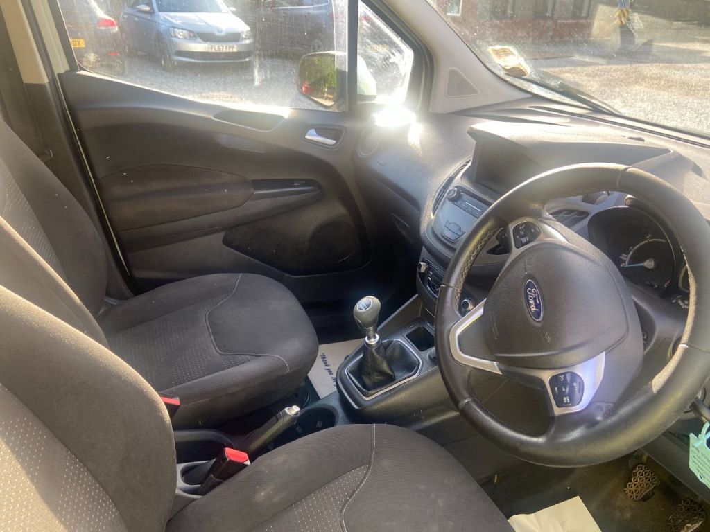 Used Ford Transit Courier 2018 for sale - 76367137: Photo 8