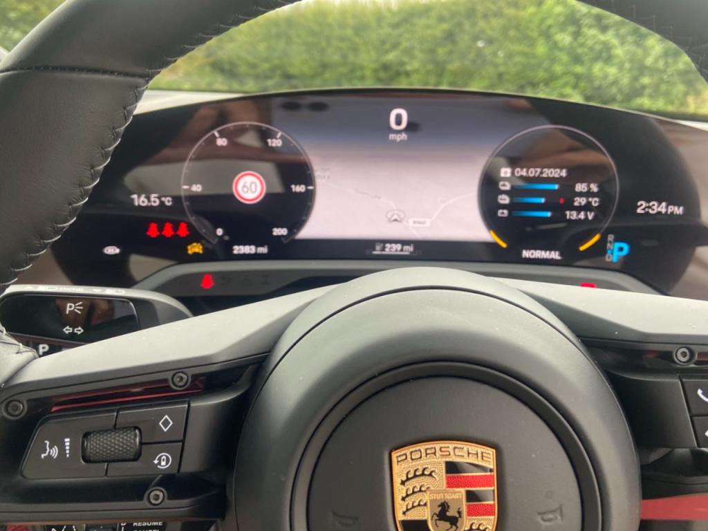Used Porsche Taycan 2023 for sale - 76685834: Photo 6