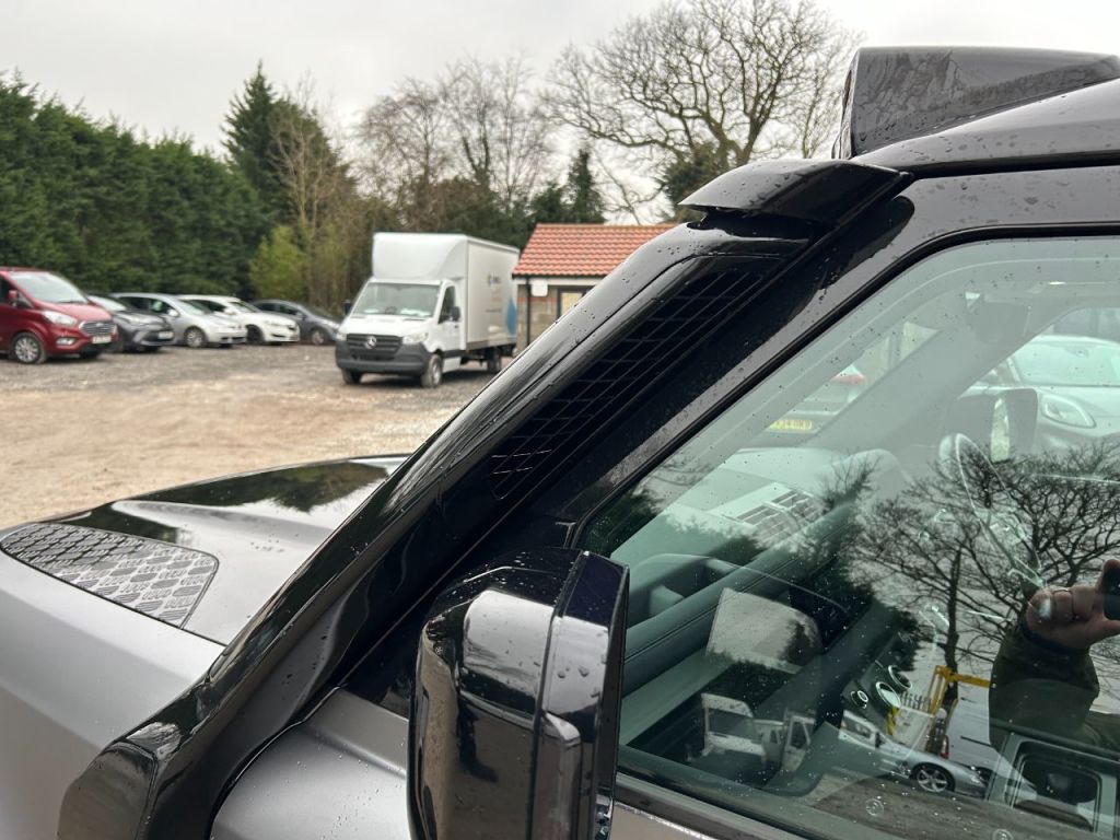 Used Land Rover Defender 2022 for sale - 77417302: Photo 16