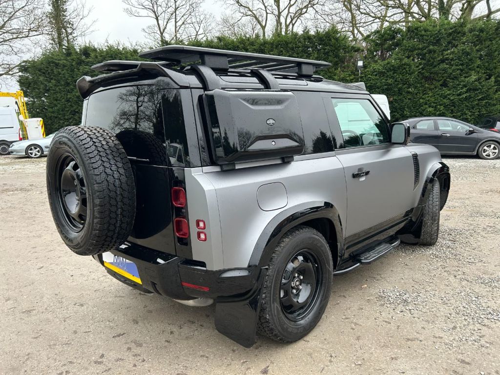 Used Land Rover Defender 2022 for sale - 77417302: Photo 7