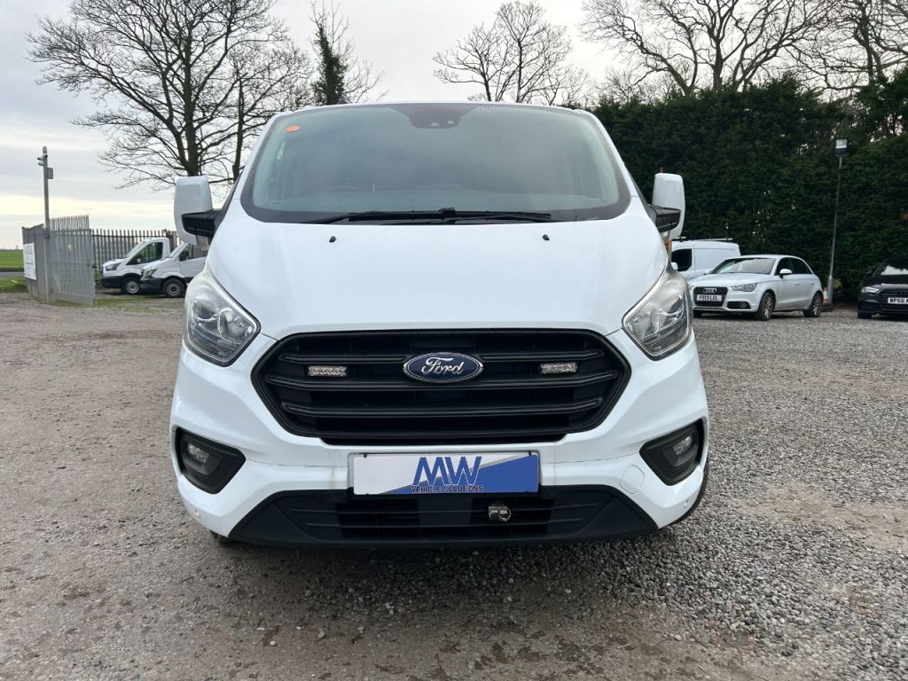 Used Ford Transit Custom 2021 for sale - 76922756: Photo 2
