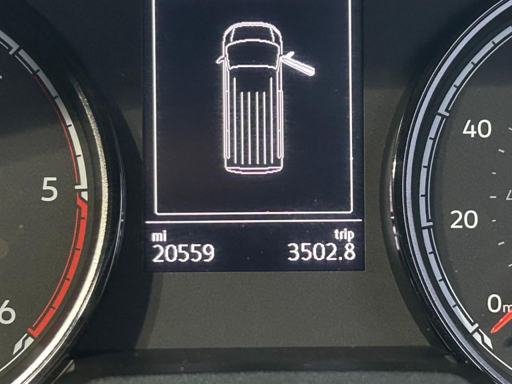 Used Volkswagen Transporter 2024 for sale - 76461652: Photo 22