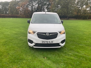 Vauxhall - Combo