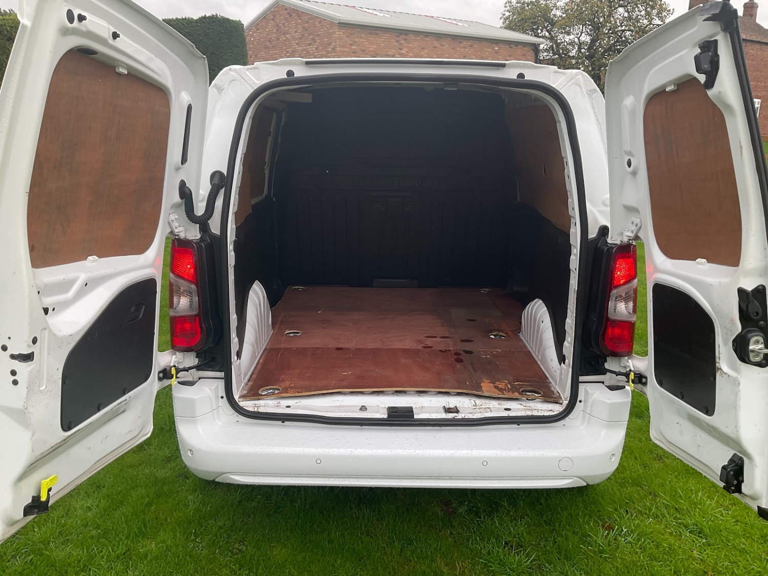 Used Vauxhall Combo 2020 for sale - 76547611: Photo 6