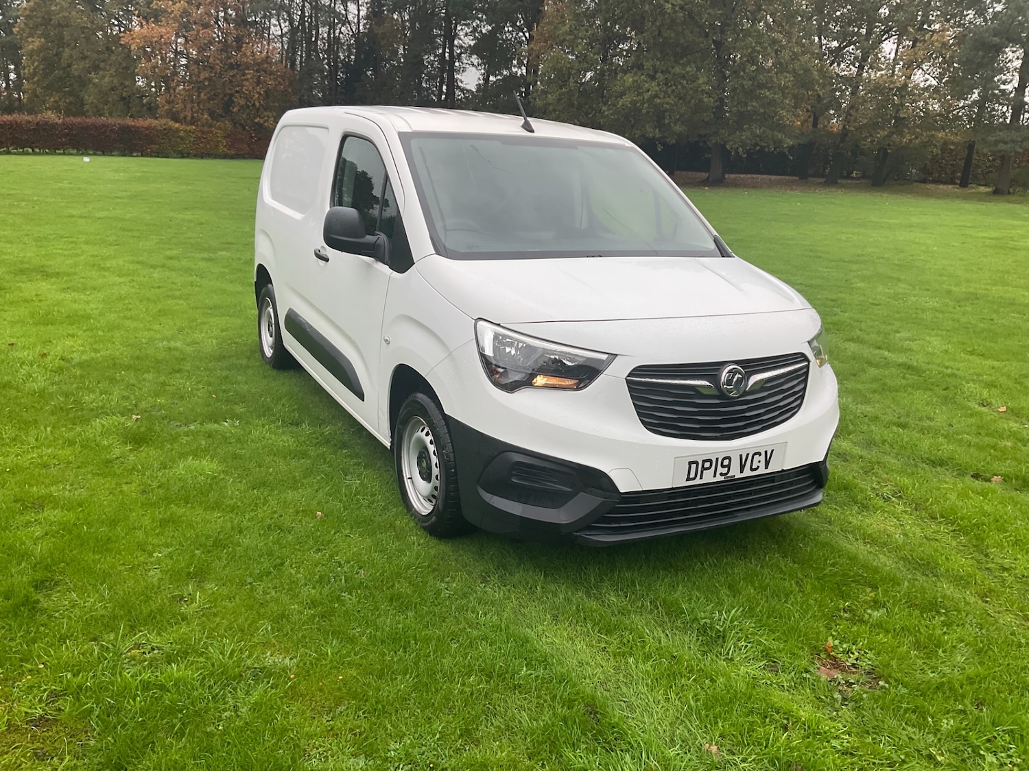 Used Vauxhall Combo 2019 for sale - 76547618: Photo 2