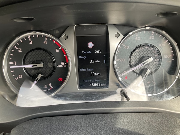 Used Toyota Hilux 2021 for sale - 75667007: Photo 11