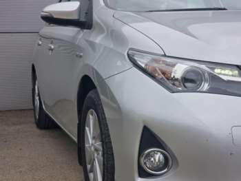 Used Toyota Auris 2015 for sale - 74701365: Photo