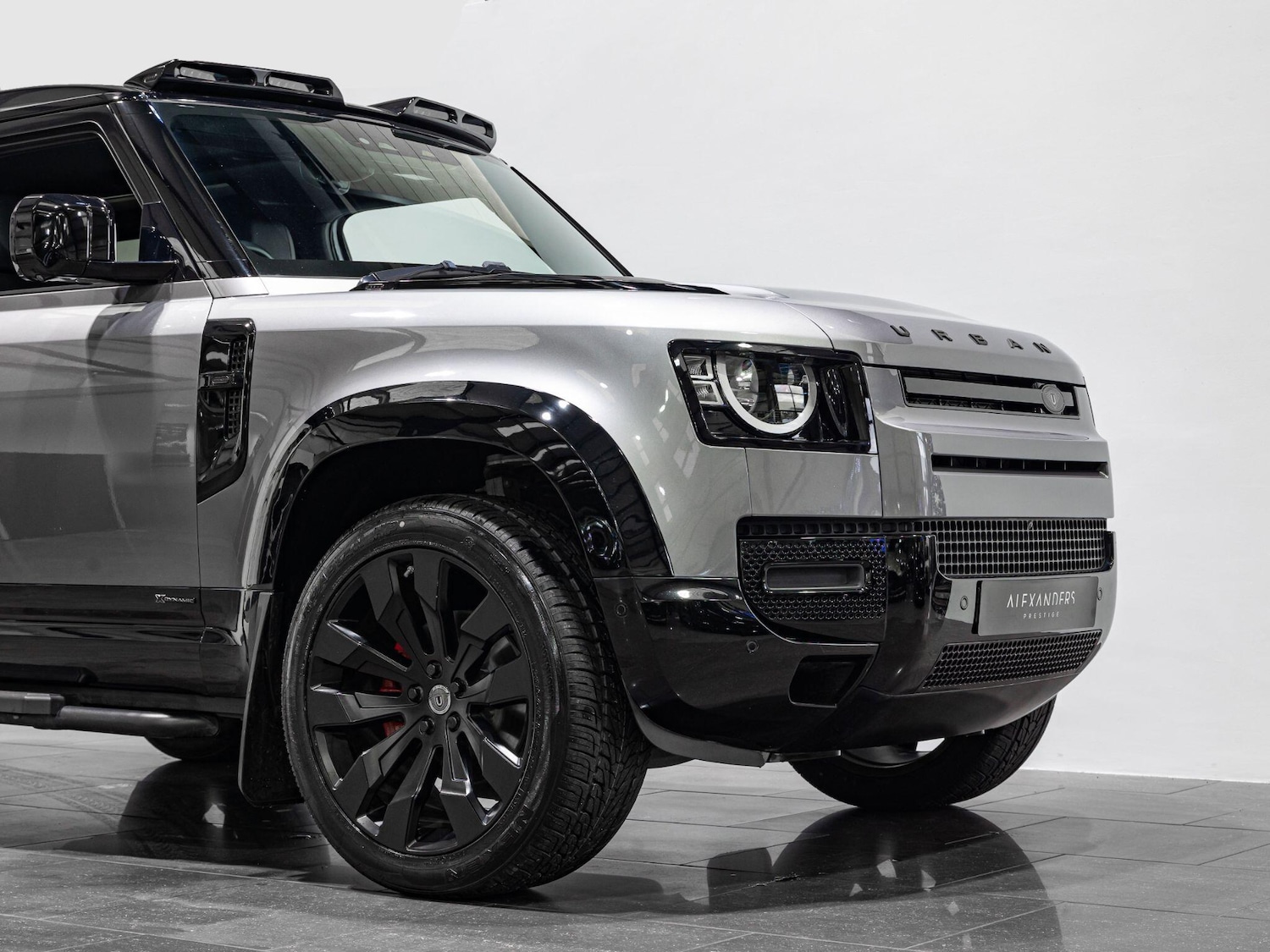 Used Land Rover Defender 90 for sale - 76425446: Photo 10