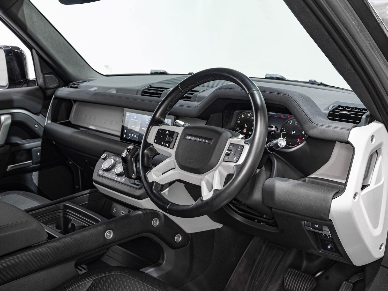 Used Land Rover Defender 90 for sale - 76425446: Photo 14