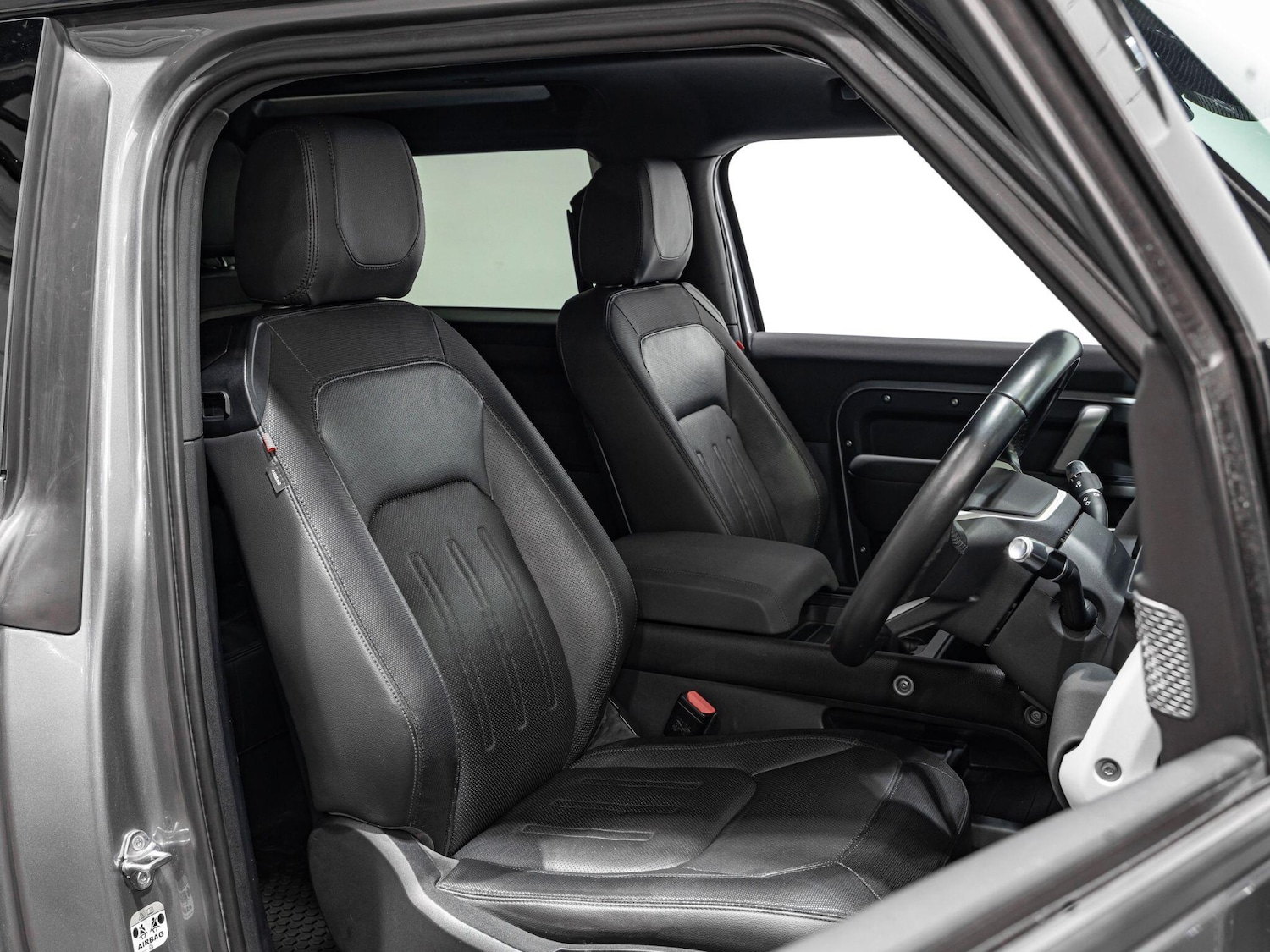 Used Land Rover Defender 90 for sale - 76425446: Photo 2