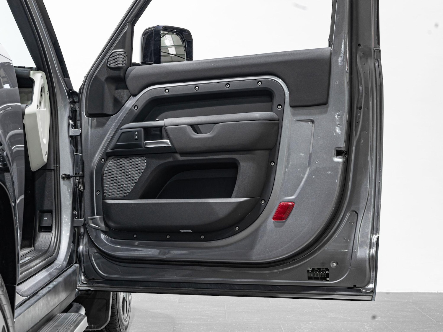 Used Land Rover Defender 90 for sale - 76425446: Photo 20