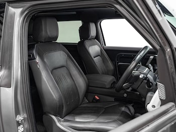 Used Land Rover Defender 90 2021 for sale - 76425446: Photo