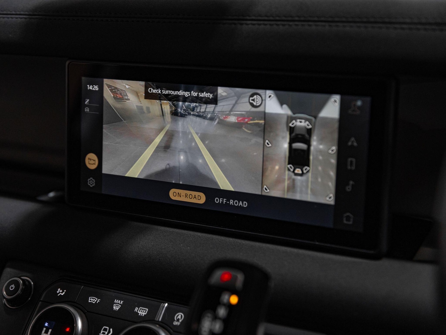 Used Land Rover Defender 90 for sale - 76425446: Photo 3