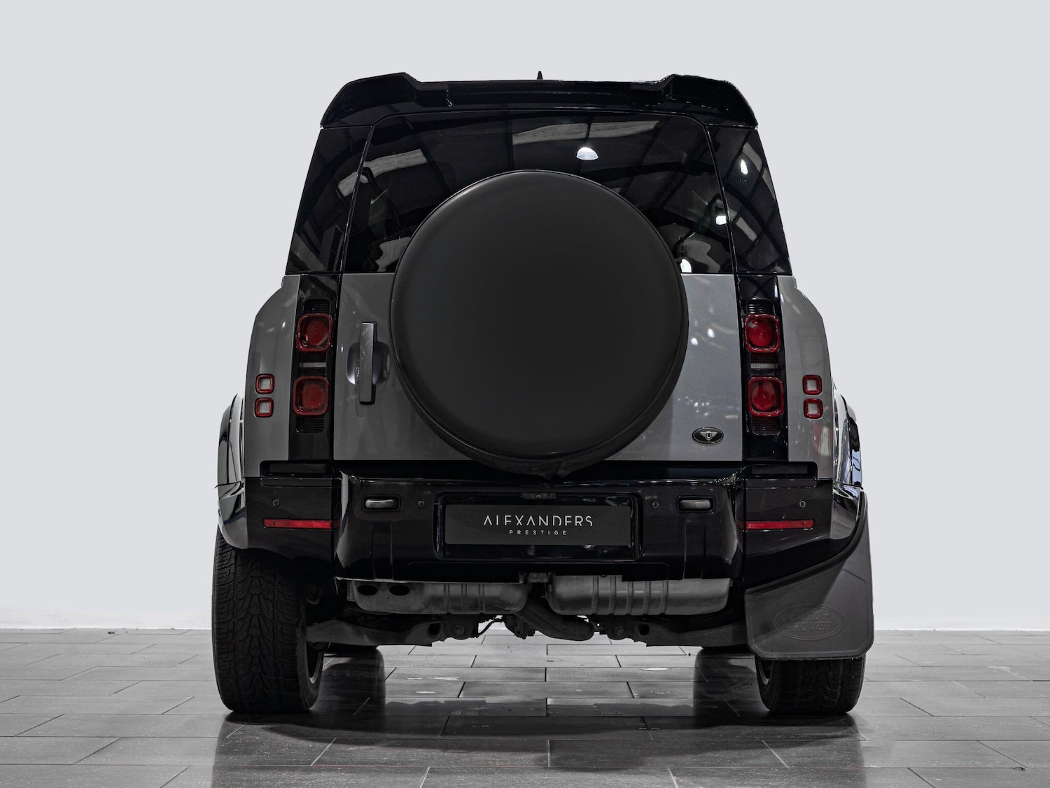 Used Land Rover Defender 90 for sale - 76425446: Photo 9