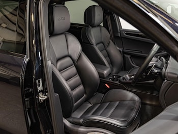 Used Porsche Macan 2023 for sale - 77909356: Photo