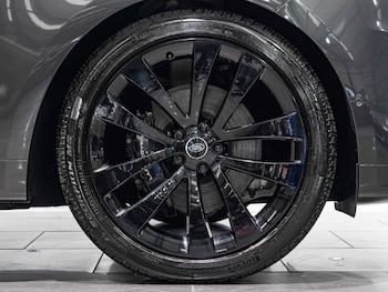 Used Land Rover Range Rover Sport 2025 for sale - 76326970: Photo