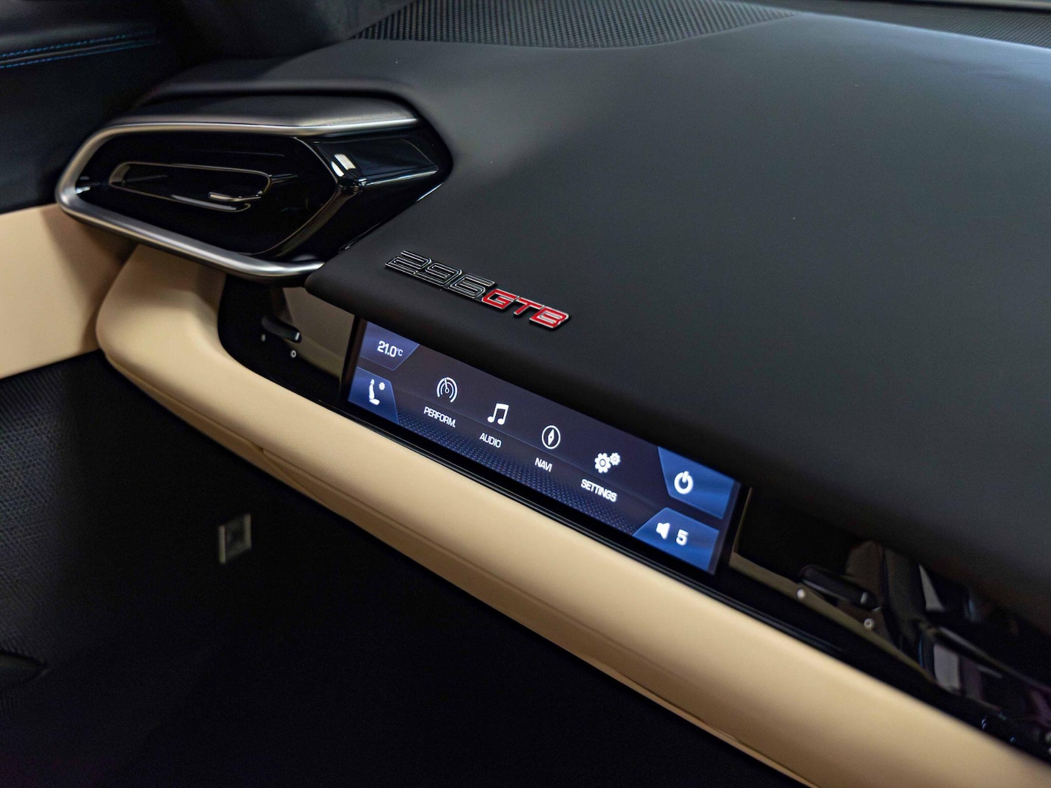 Used Ferrari 296 GTB 2025 for sale - 76136089: Photo 14