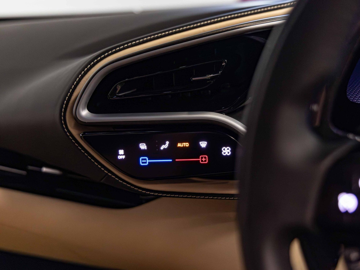 Used Ferrari 296 GTB 2025 for sale - 76136089: Photo 15