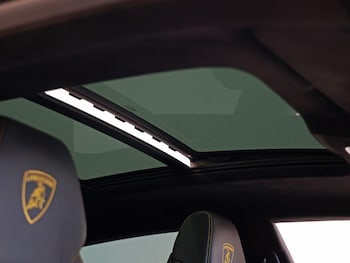 Used Lamborghini Urus 2021 for sale - 75186237: Photo