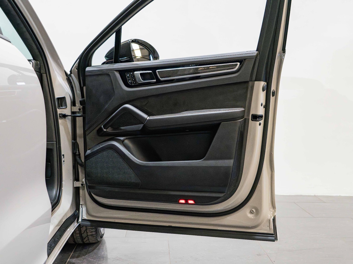 Used Porsche Cayenne for sale - 76989307: Photo 20