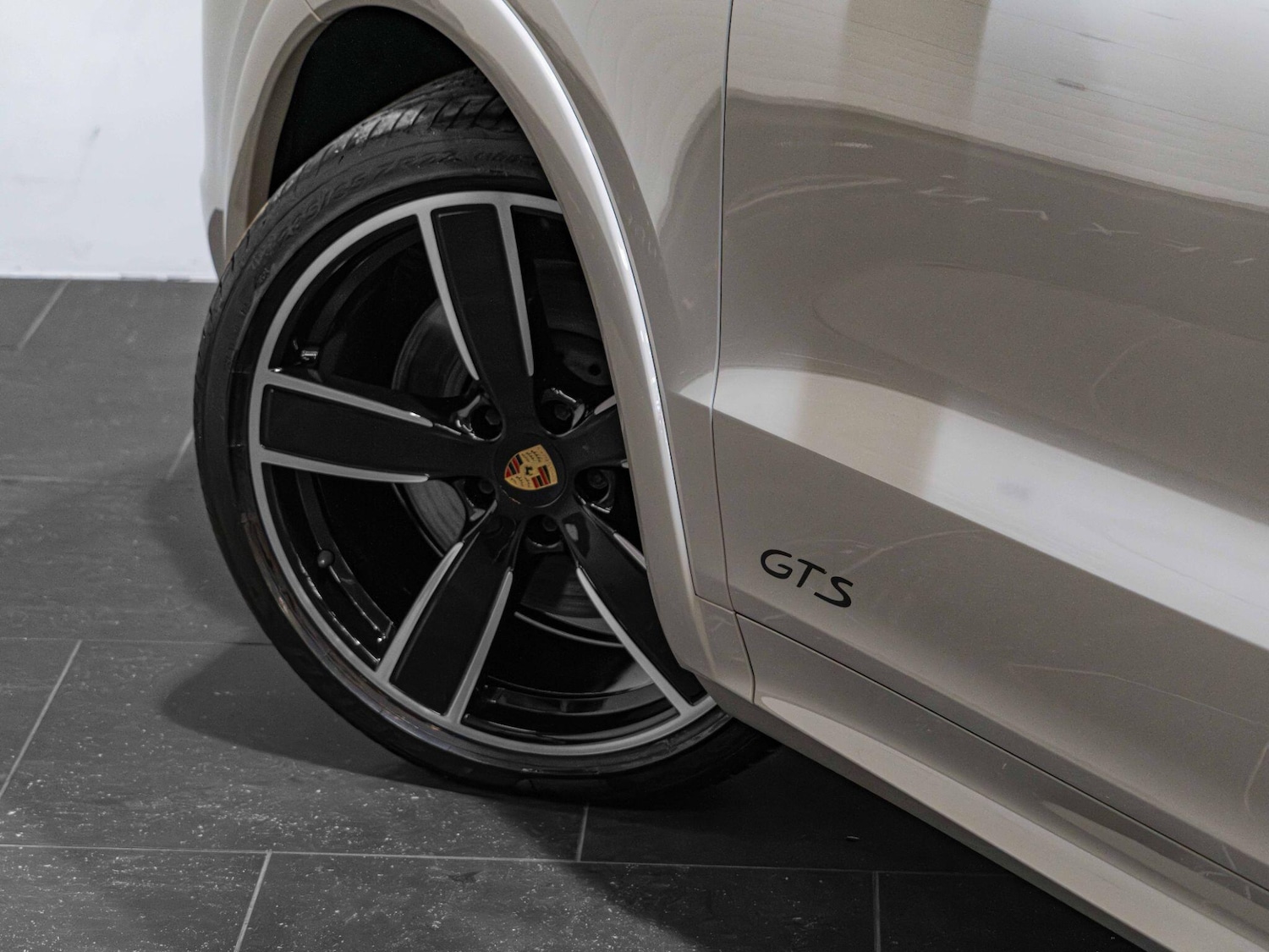 Used Porsche Cayenne for sale - 76989307: Photo 31