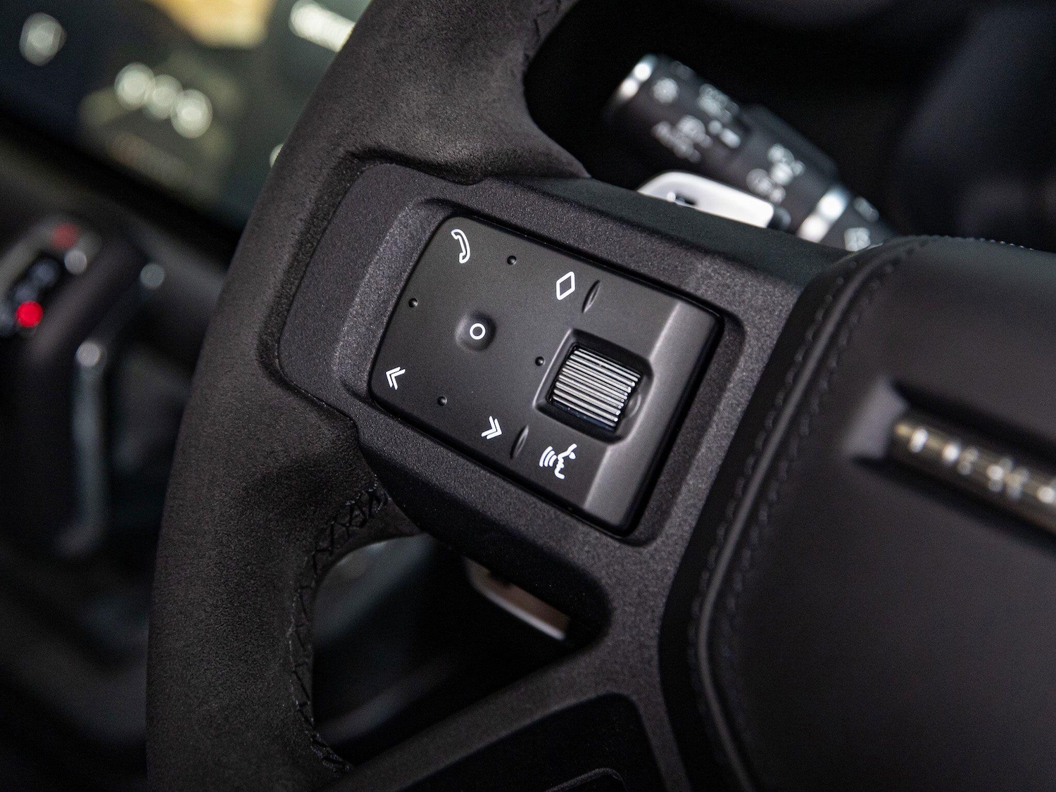 Used Land Rover Defender 110 for sale - 76151442: Photo 13