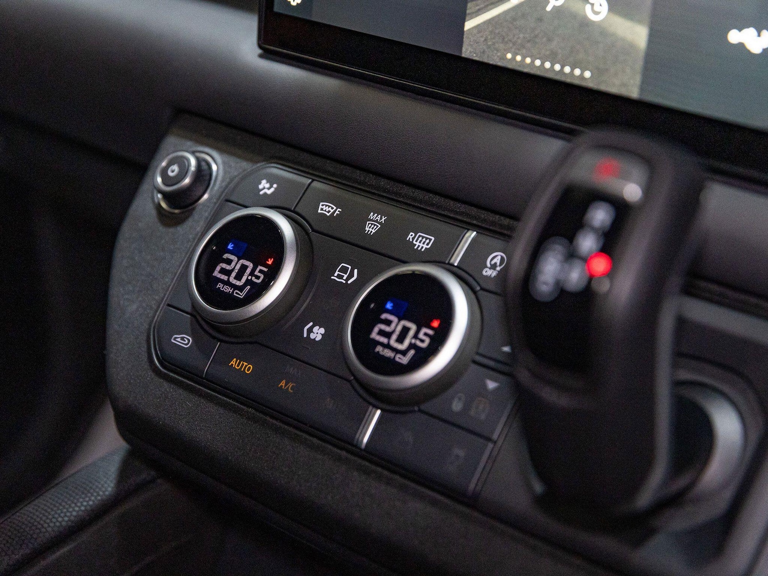 Used Land Rover Defender 110 for sale - 76151442: Photo 18