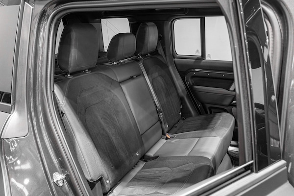 Used Land Rover Defender 110 for sale - 76151442: Photo 19