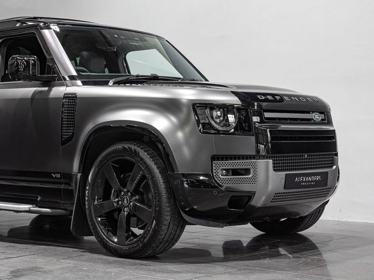 Used Land Rover Defender 110 for sale - 76151442: Photo 27