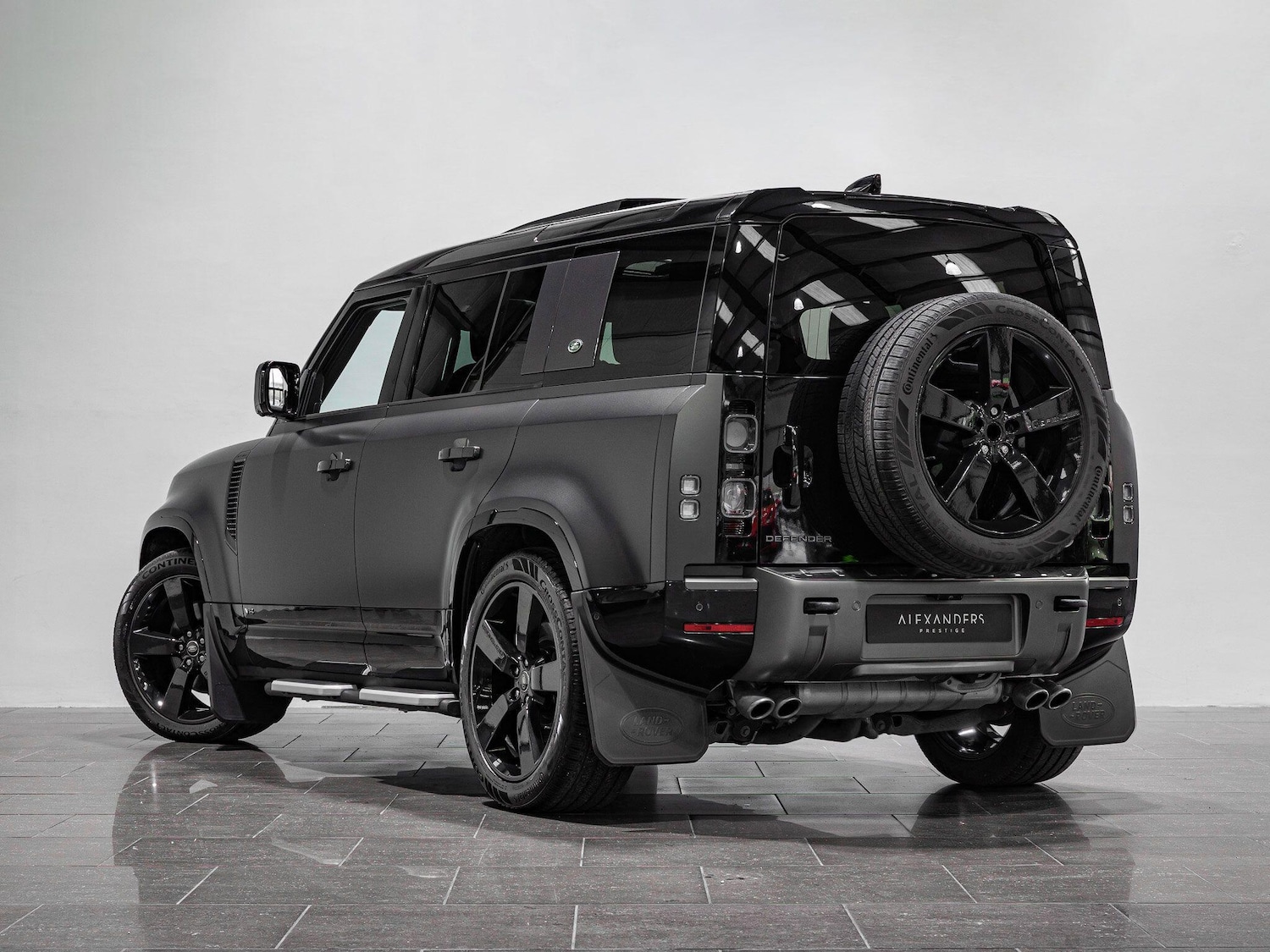 Used Land Rover Defender 110 for sale - 76151442: Photo 7