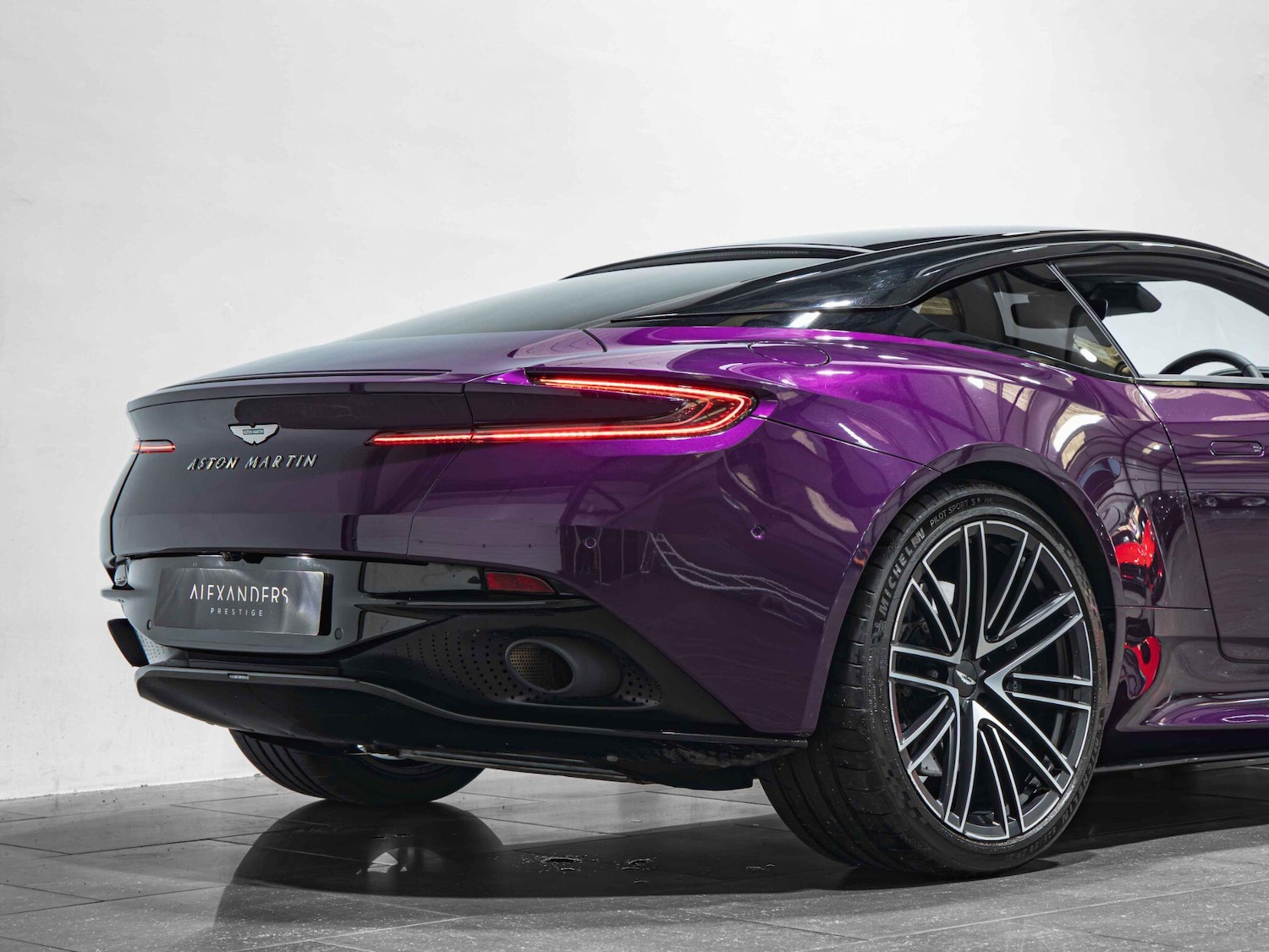 Used Aston Martin V8 2023 for sale - 77497314: Photo 13