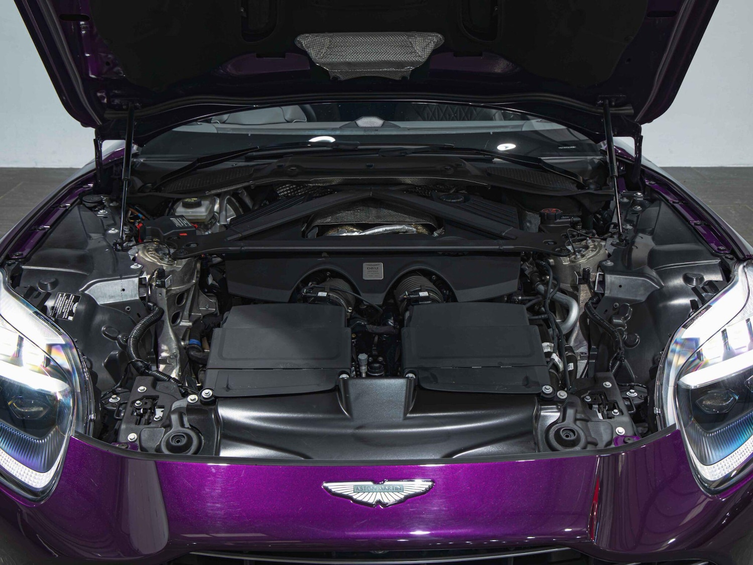 Used Aston Martin V8 2023 for sale - 77497314: Photo 17