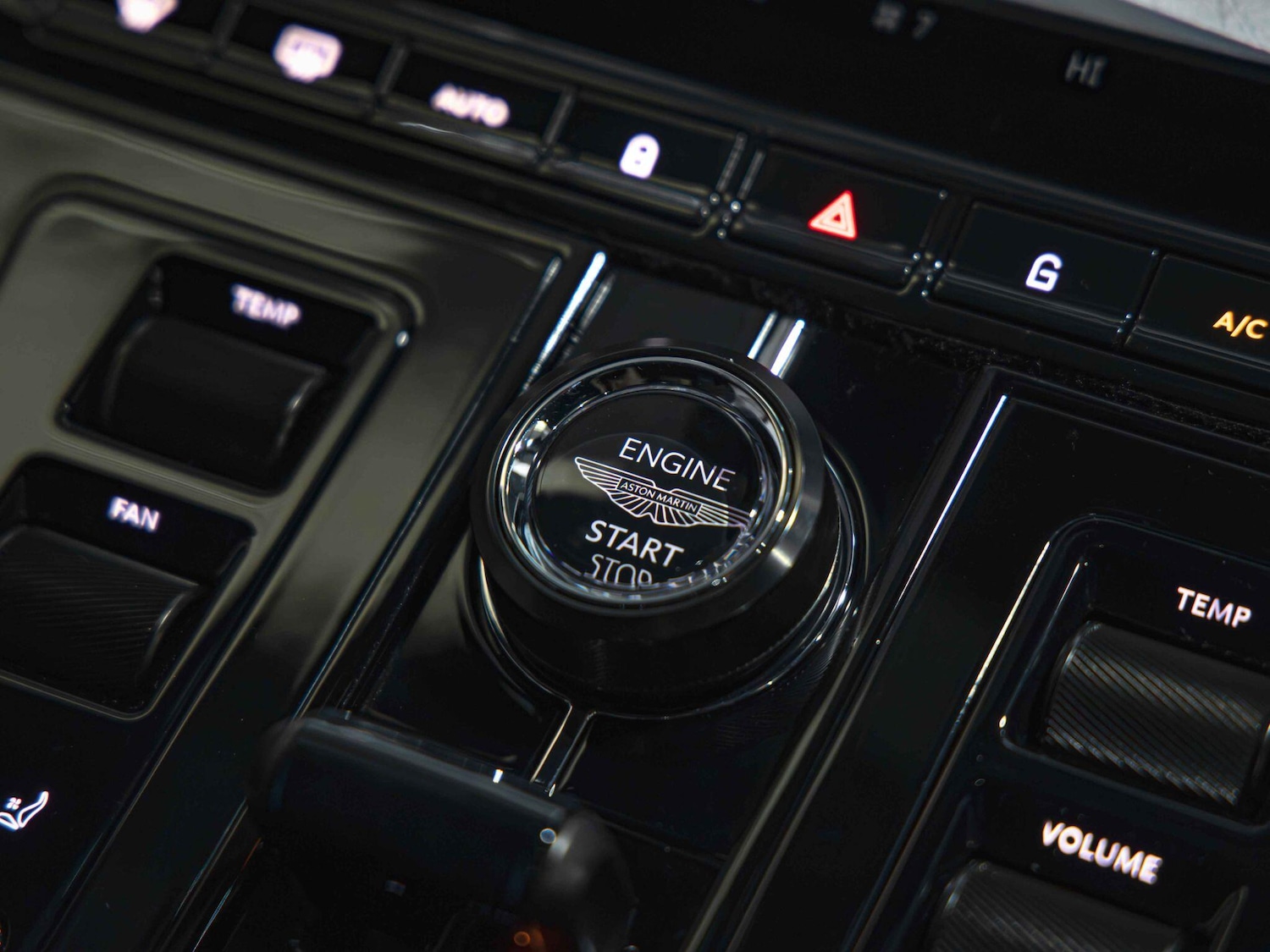 Used Aston Martin V8 2023 for sale - 77497314: Photo 25