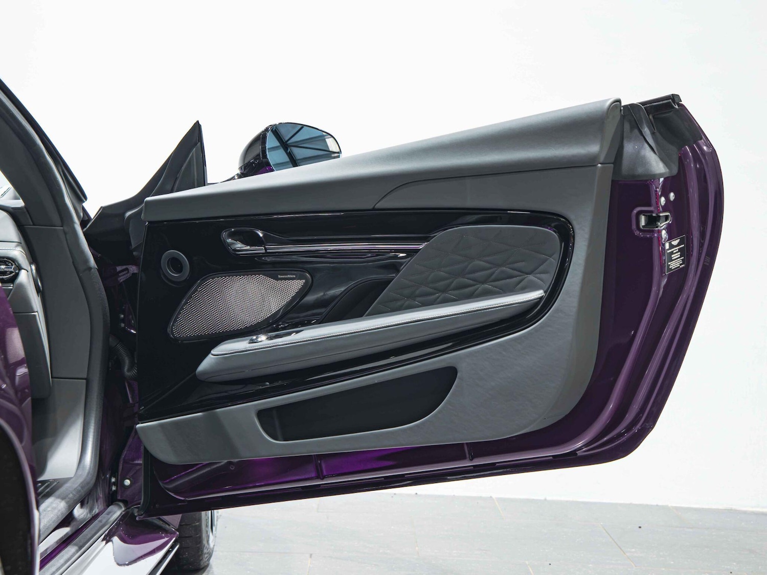 Used Aston Martin V8 2023 for sale - 77497314: Photo 27