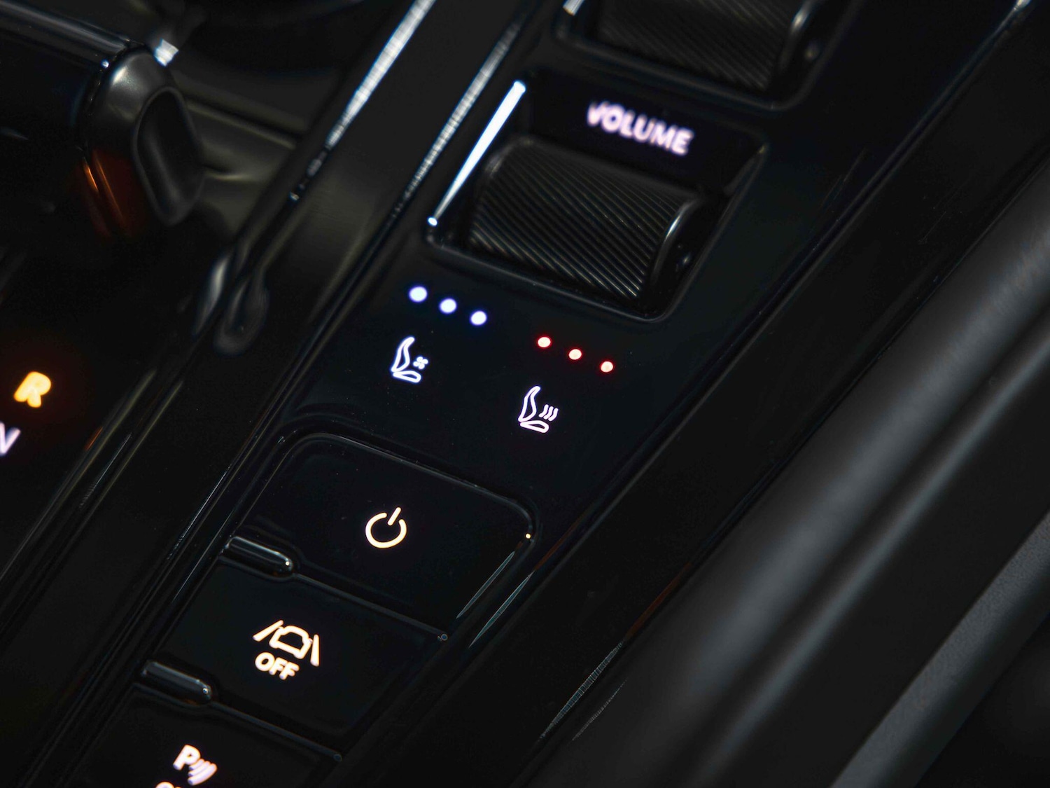 Used Aston Martin V8 2023 for sale - 77497314: Photo 3