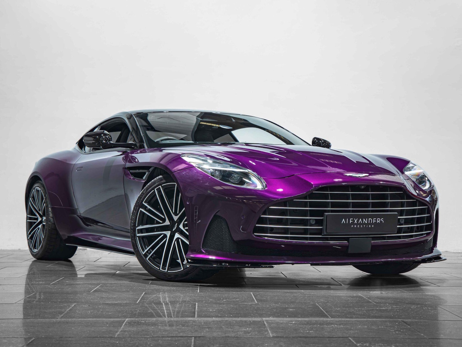 Used Aston Martin V8 2023 for sale - 77497314: Photo 8