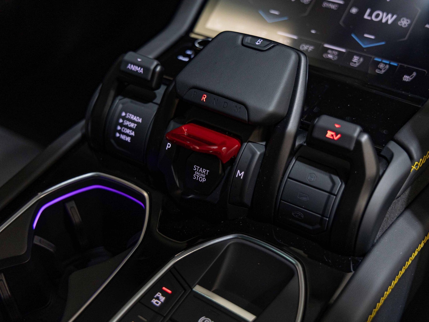 Used Lamborghini Urus 2025 for sale - 76136511: Photo 13