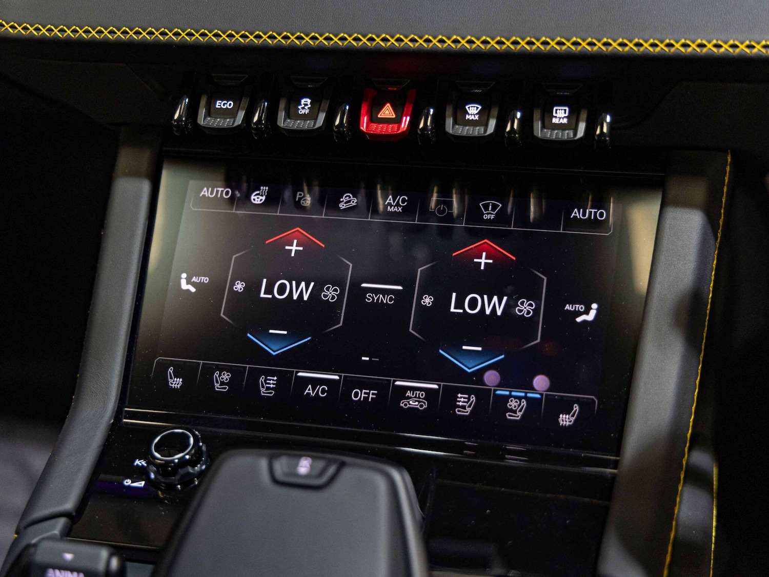 Used Lamborghini Urus 2025 for sale - 76136511: Photo 15