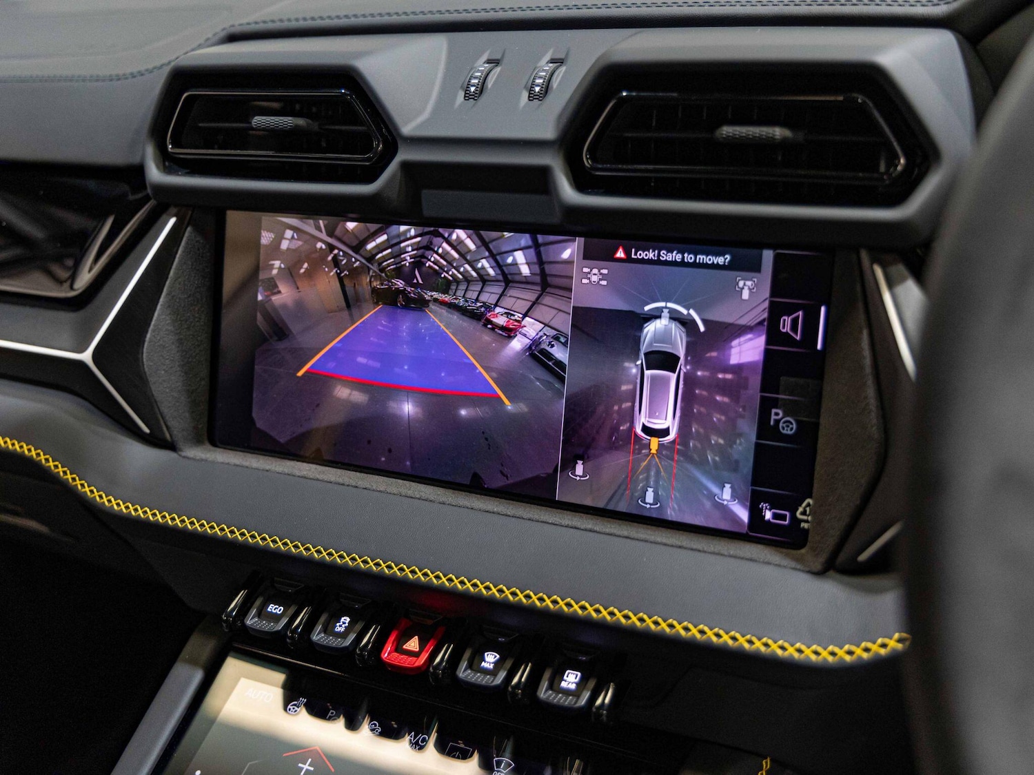 Used Lamborghini Urus 2025 for sale - 76136511: Photo 16