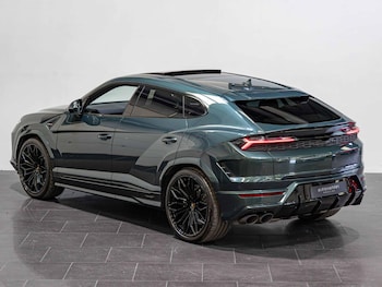 Used Lamborghini Urus 2025 for sale - 76136511: Photo 2