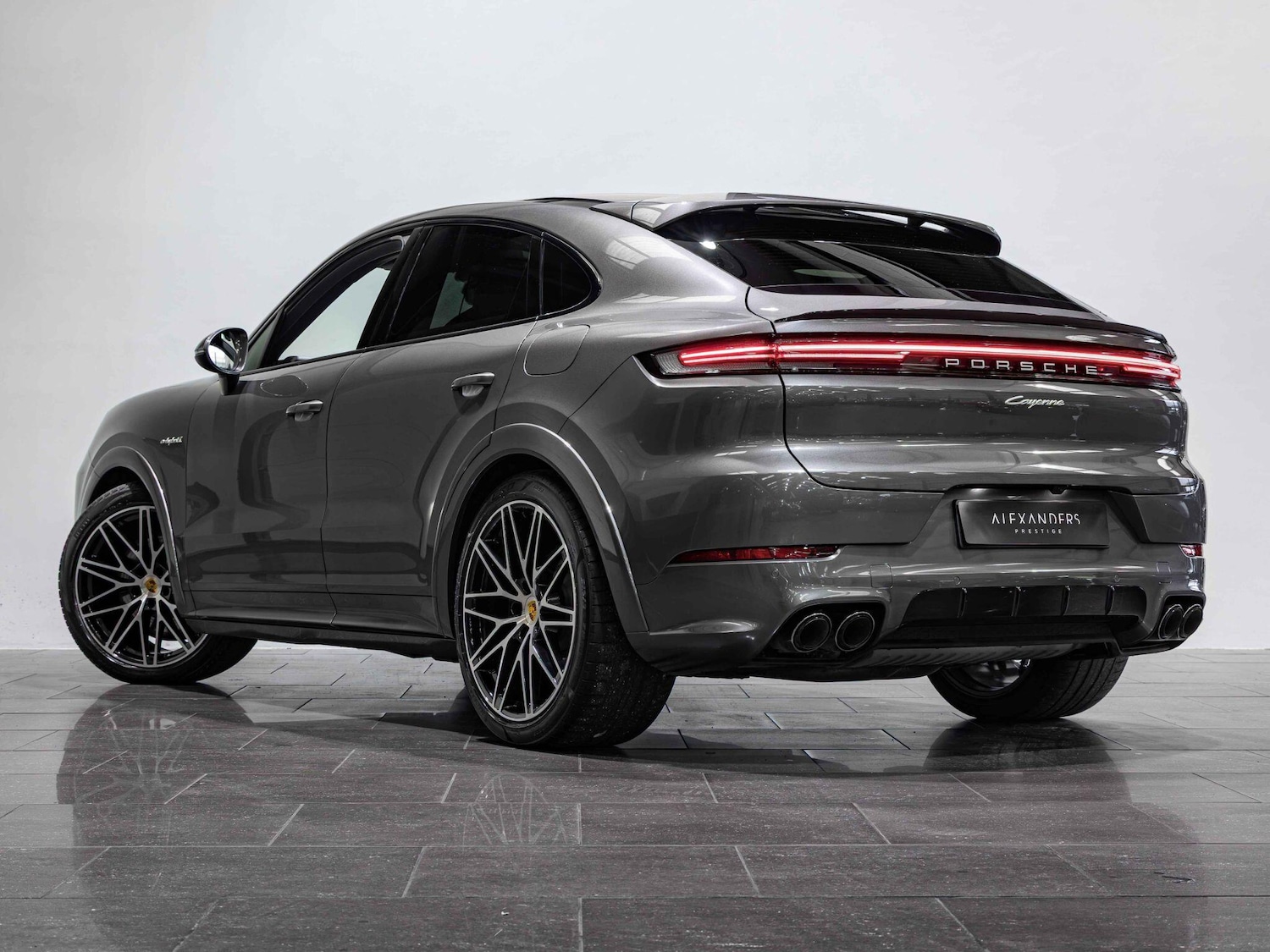 Used Porsche Cayenne 2023 for sale - 76240158: Photo 9