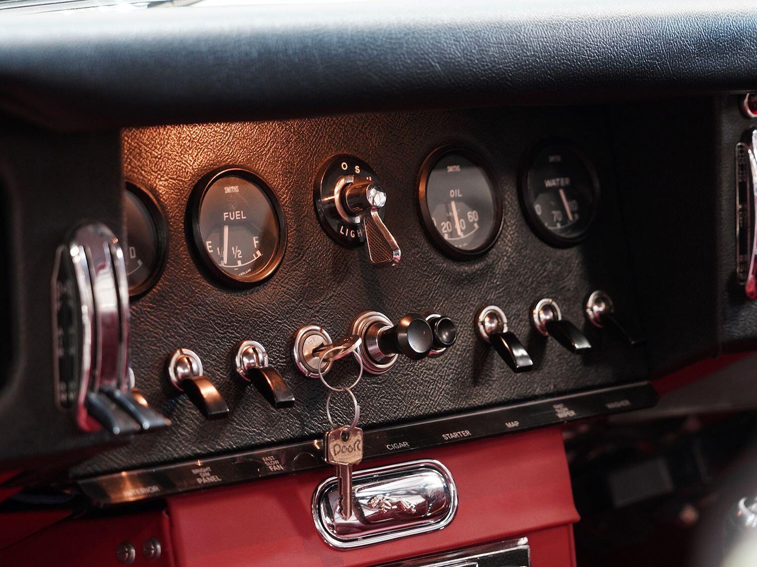 Used Jaguar E-Type for sale - 76476469: Photo 13