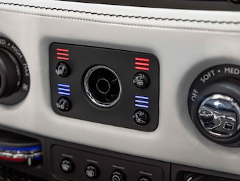 Used Rolls-Royce Silver Dawn 2018 for sale - 79496973: Photo