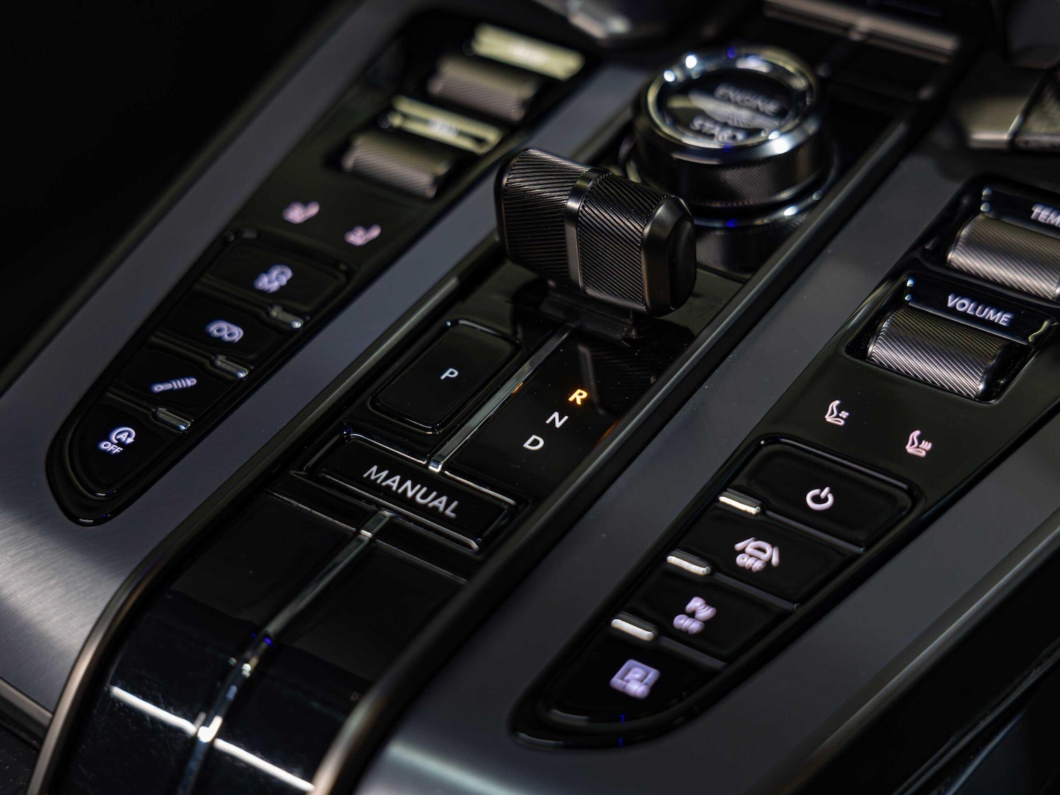 Used Aston Martin Vanquish for sale - 76997195: Photo 18