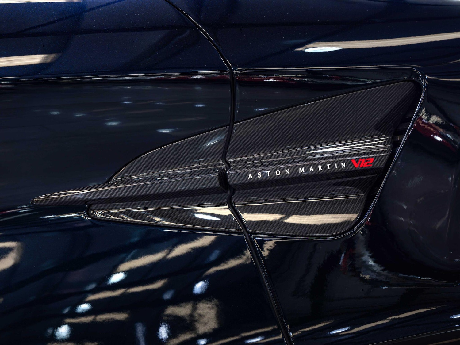 Used Aston Martin Vanquish for sale - 76997195: Photo 6