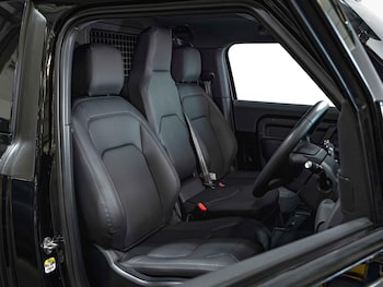 Used Land Rover Defender 90 2024 for sale - 78100818: Photo