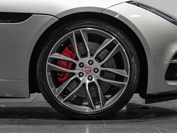 Used Jaguar F-Type 2019 for sale - 77156070: Photo