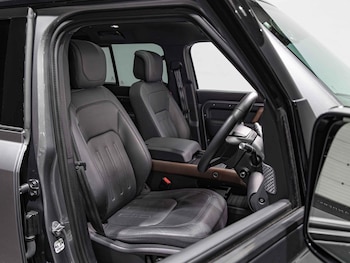 Used Land Rover Defender 110 2021 for sale - 76899495: Photo