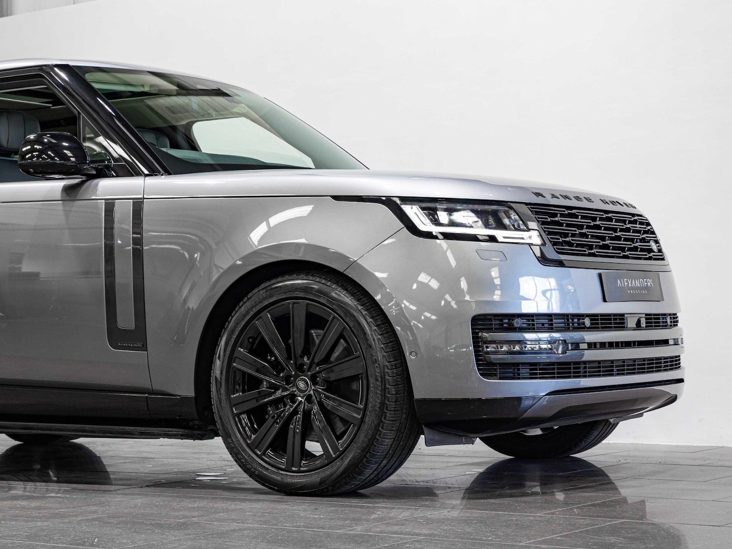 Used Land Rover Range Rover 2024 for sale - 76728410: Photo 25