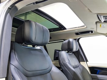 Used Land Rover Range Rover 2024 for sale - 76728410: Photo